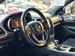 جیپ گراند شیرۆکی